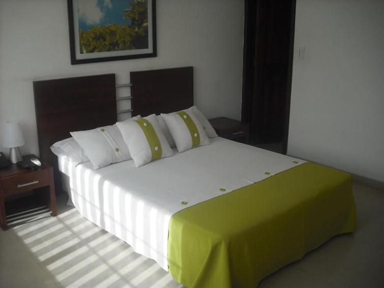 Aw Hotel Chipichape Urban Cali Bagian luar foto