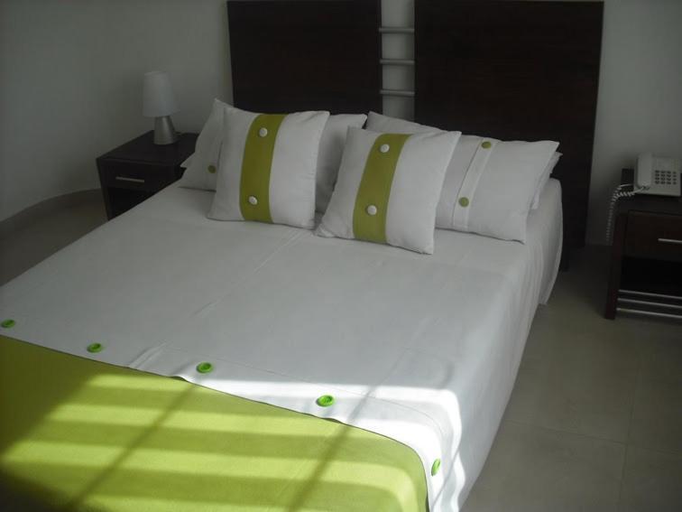 Aw Hotel Chipichape Urban Cali Bagian luar foto