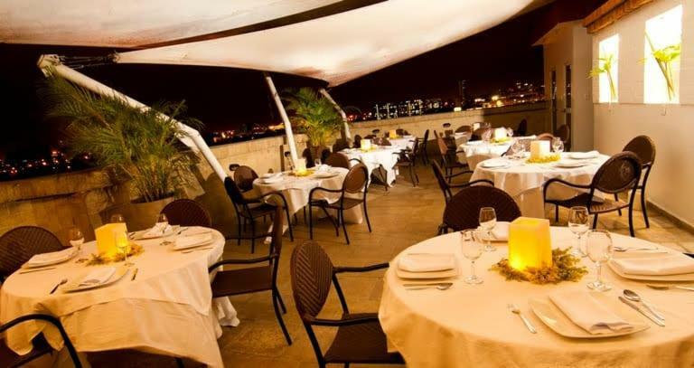 Aw Hotel Chipichape Urban Cali Bagian luar foto